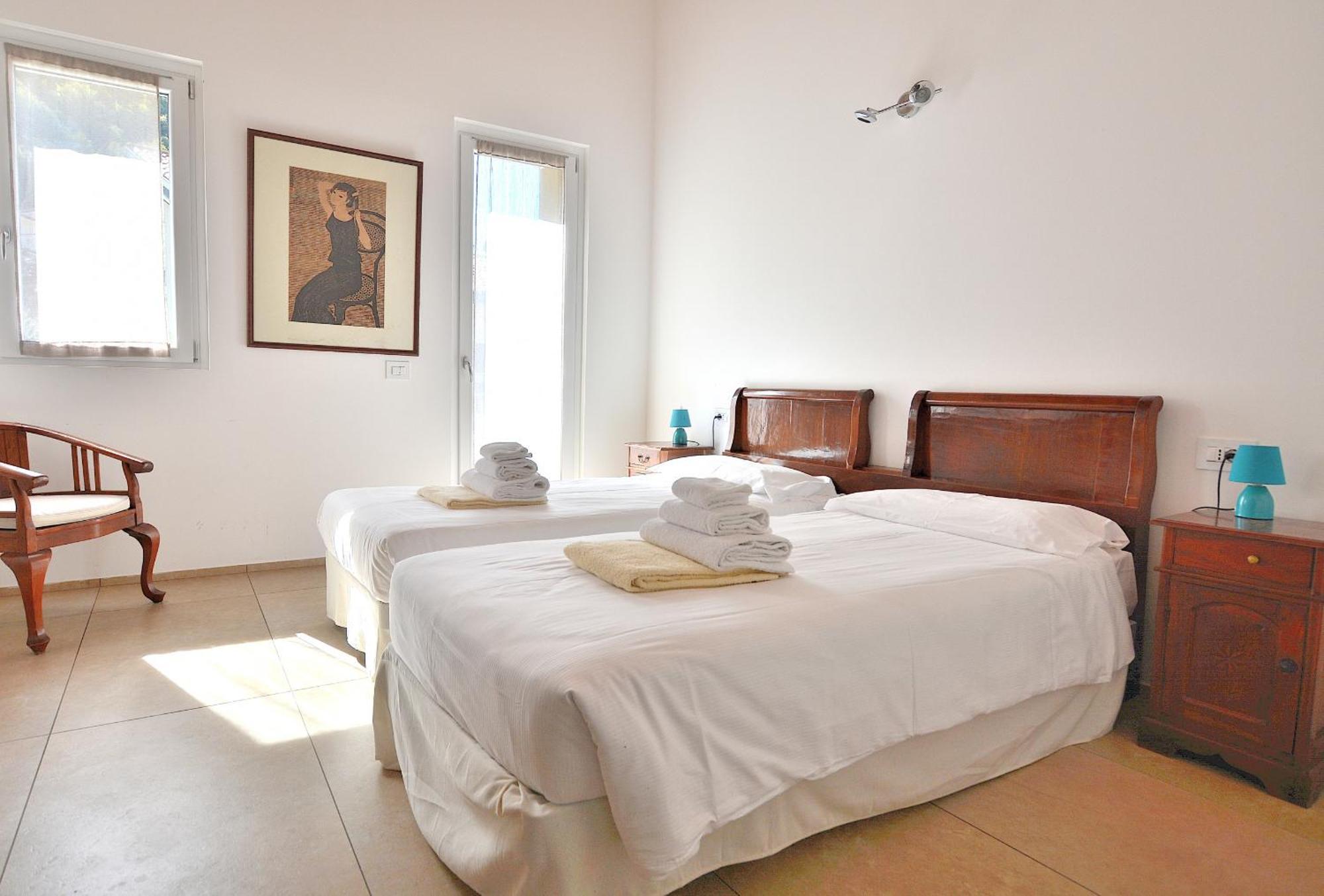 South Apartment With Pool Torri Del Benaco Ngoại thất bức ảnh